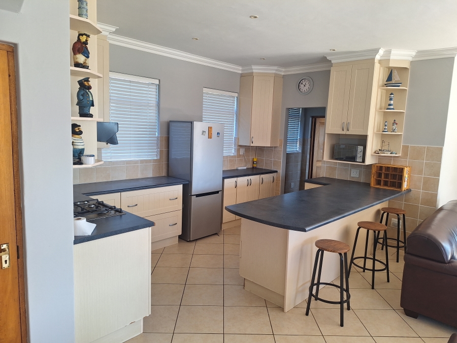 4 Bedroom Property for Sale in Santareme Eastern Cape